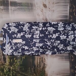 New with tags! Zexxxy Womens XL navy & white house coat nightgown robe full zip